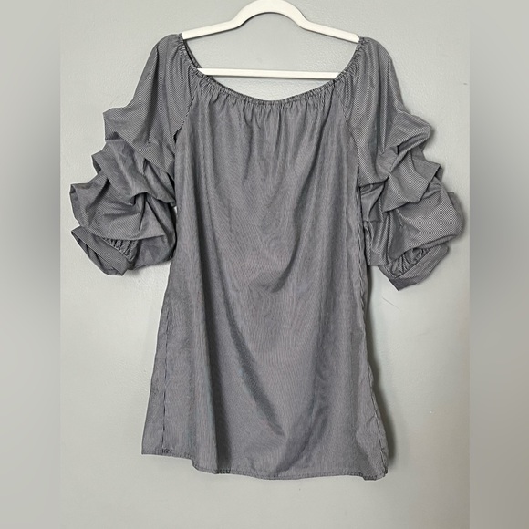 bleuh ciel Tops - Blush Ciel Layered‎ sleeve tunic sz small